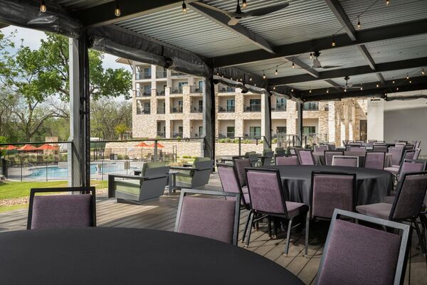 Courtyard New Braunfels River Village