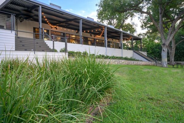 Courtyard New Braunfels River Village