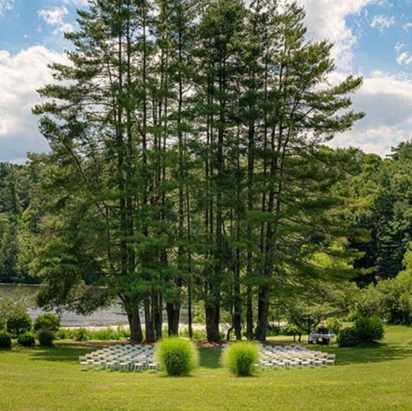 Highland Lake Inn & Resort