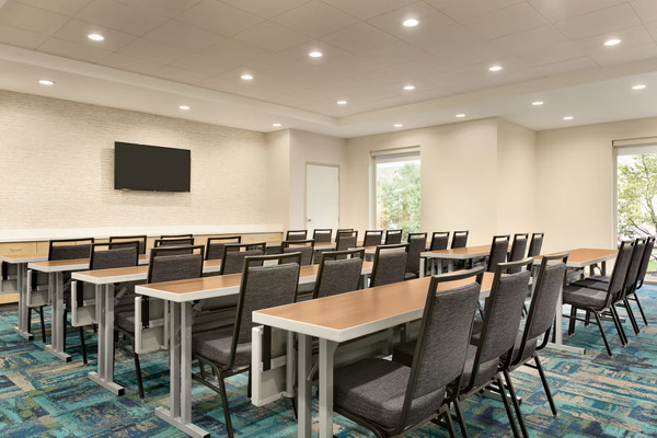 Home2 Suites by Hilton Florence Cincinnati Airport South