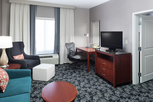 Hilton Garden Inn Lake Forest Mettawa