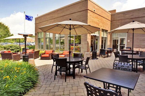Hilton Garden Inn Lake Forest Mettawa