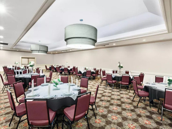 Holiday Inn Tyler-South Broadway