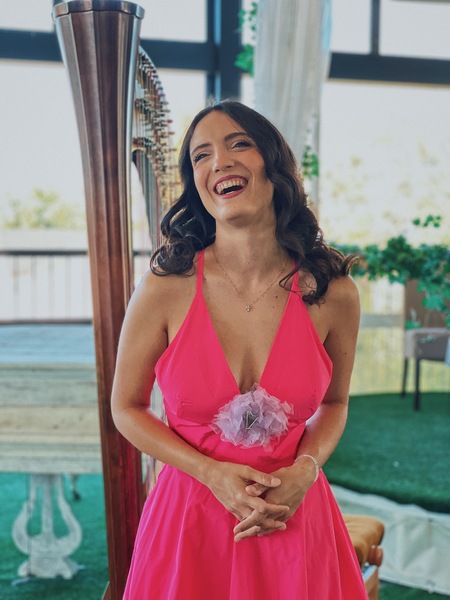 Irina Harpist