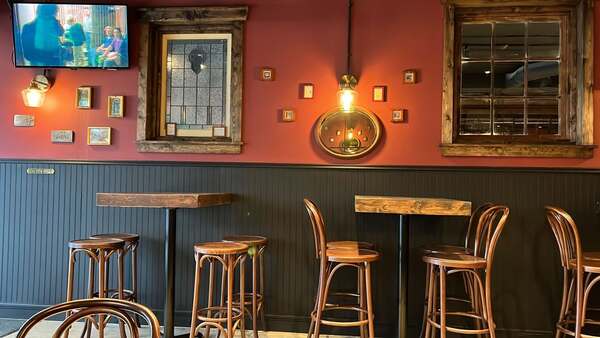 Hynes' Irish Pub