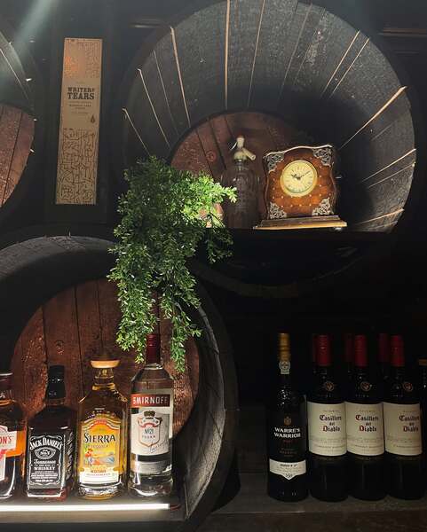 Hynes' Irish Pub