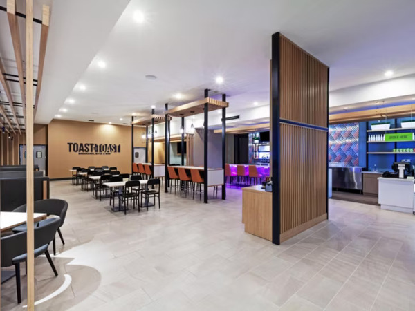 Holiday Inn and Suites McKinney- Fairview
