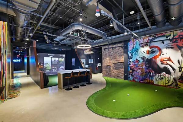 Five Iron Golf Miami Coral Gables