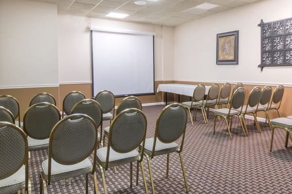 Ramada Vineland Millville Area