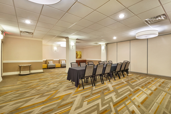 Cottonwood Airport & Expo Hotel Louisville