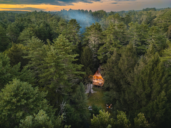 Enchanting River Cabin