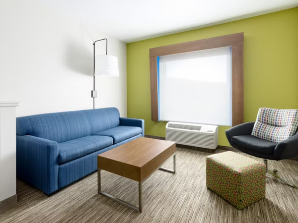 Holiday Inn Express & Suites Oakhurst-Yosemite Park Area
