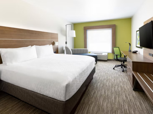 Holiday Inn Express & Suites Oakhurst-Yosemite Park Area