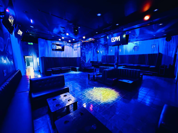 Bluemoon Lounge