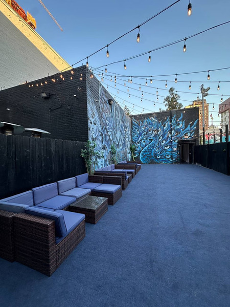 Bluemoon Lounge