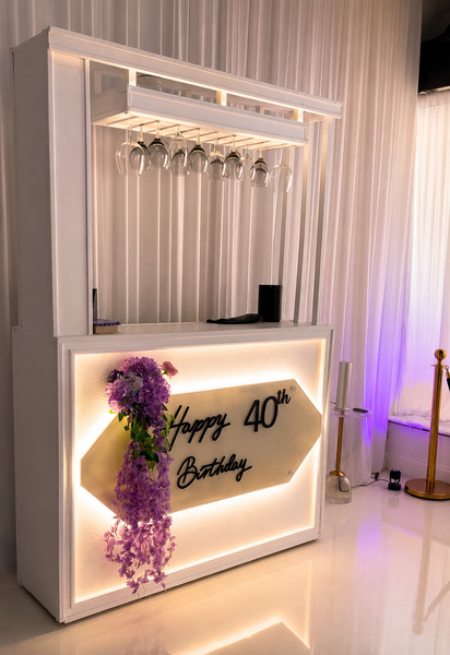 Myles MicroLuxury Suite
