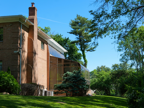 516 Spotlight Estate