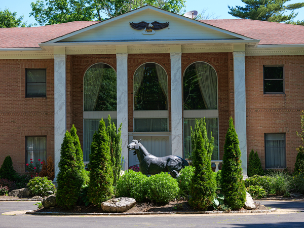 516 Spotlight Estate