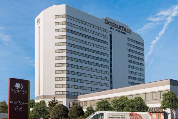 DoubleTree by Hilton Hotel Fort Lee-George Washington Bridge