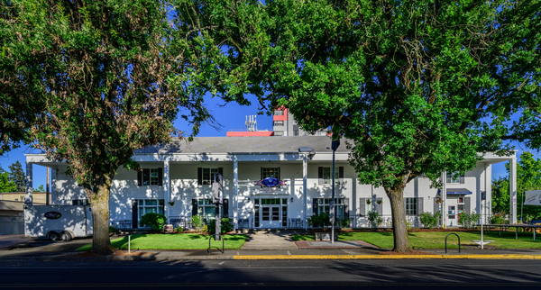 Veteran's Memorial Building