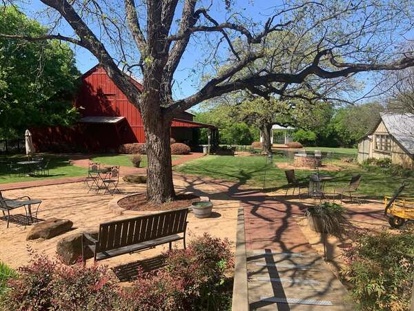 Cross Timbers Winery