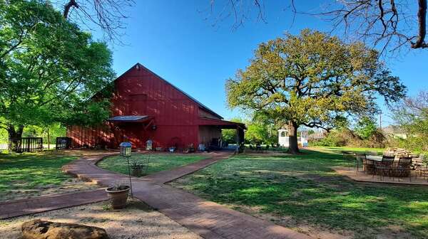 Cross Timbers Winery