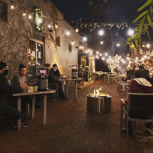 The Pub and The People- Side Door Cocktail Bar