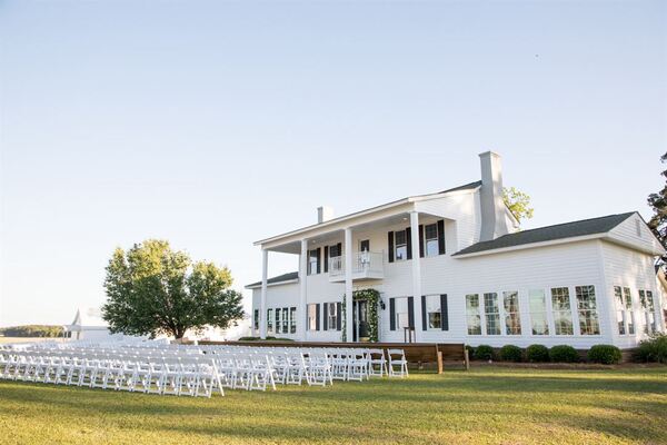 Dutch Ford Farm Wedding and Event Venue