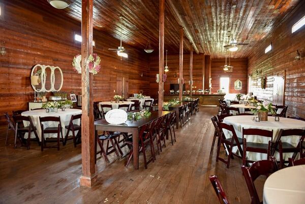 Dutch Ford Farm Wedding and Event Venue