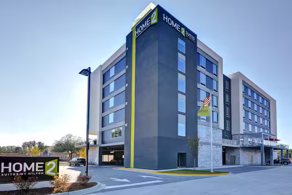 Home2 Suites Savannah Midtown