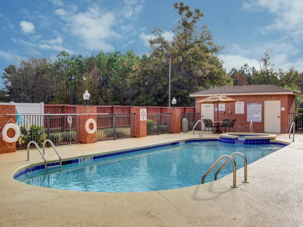 Holiday Inn Express Savannah S I95- Richmond Hill