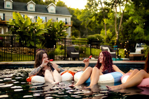 Mountainside Oaisis Saltwater Pool