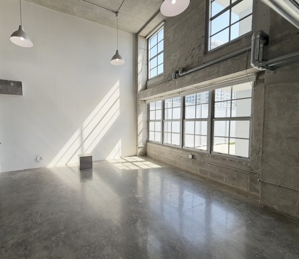 Crysp Studio