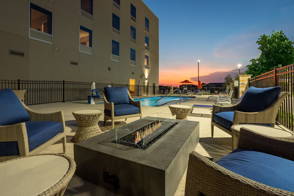 La Quinta and Hawthorn Suites