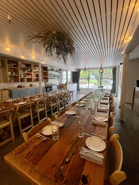 Che; Event Space