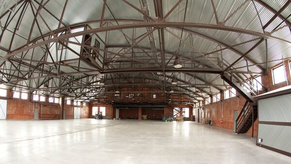 The Hangar Bar & Grill