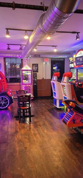 The Hangar Bar & Grill