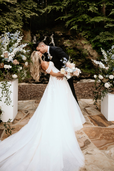 Constant & Co. Weddings