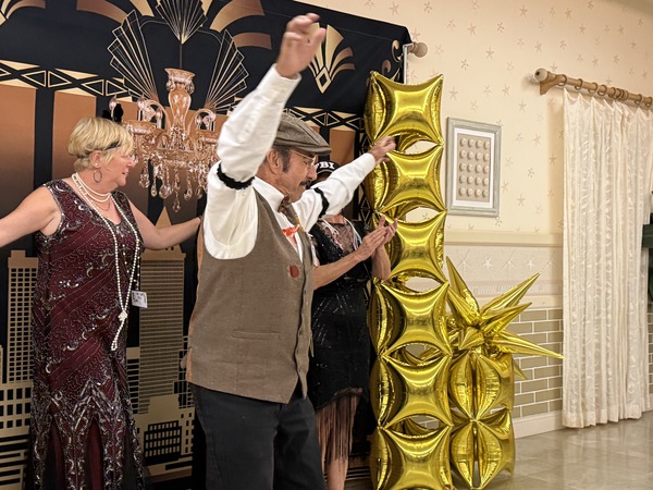 Bonnies Balloon Boutique LLC & Mystery Parties