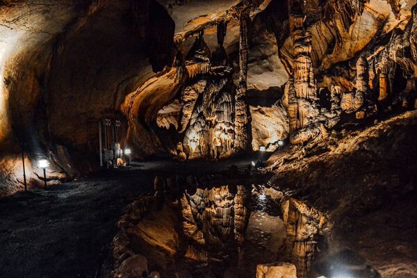 Melrose Caverns Lodge