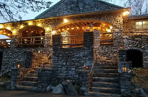Melrose Caverns Lodge