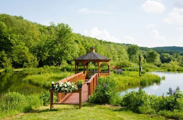 Catskill Weddings at Natural Gardens