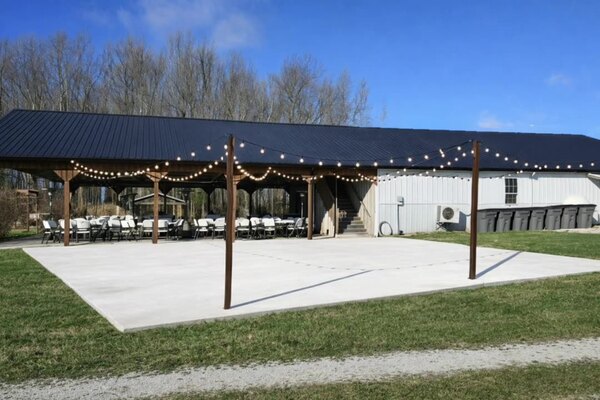 Highland Oaks Weddings and Events
