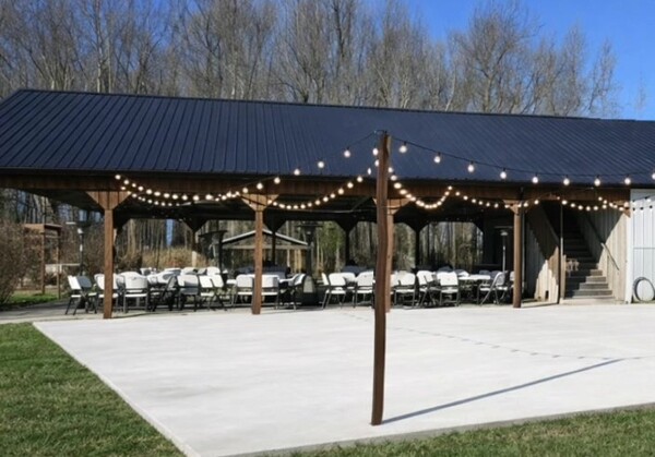 Highland Oaks Weddings and Events