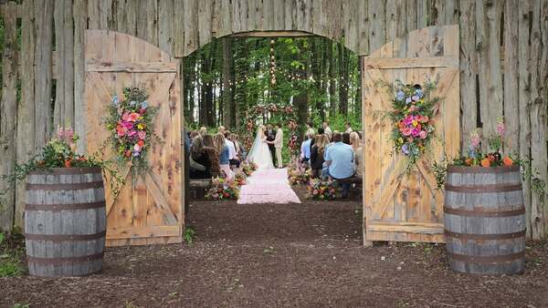 Highland Oaks Weddings and Events
