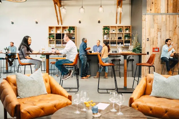 Brooks Note Winery and Tasting Room