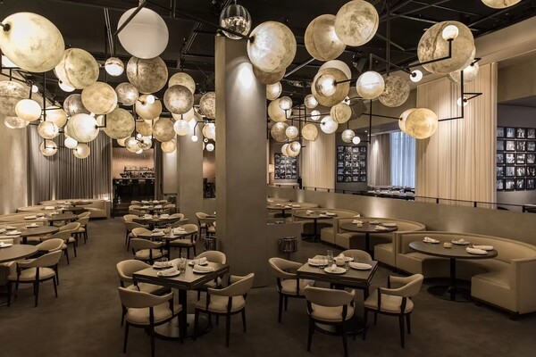The Chicago Hotel Collection Ambassador Gold Coast