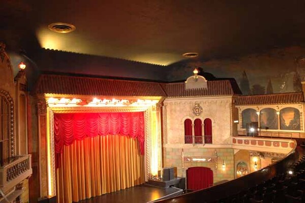 Le Theatre Granada