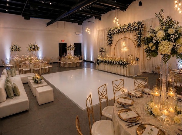 The Houston Room- Premier Event Venue
