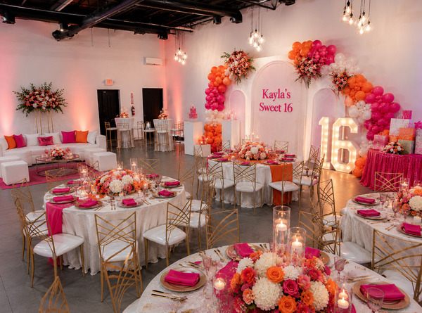 The Houston Room- Premier Event Venue